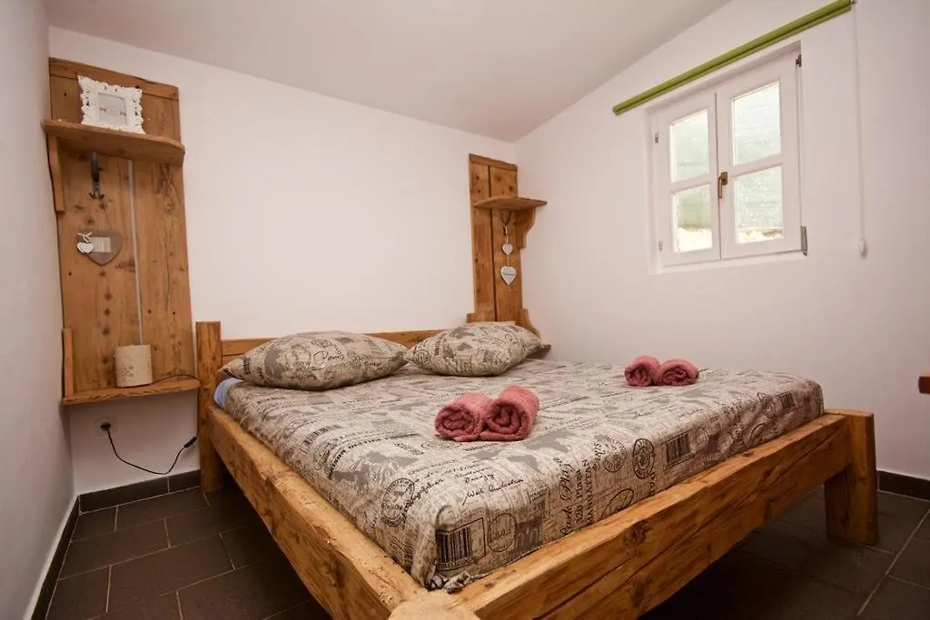 Holiday Home Ruby Sveti Jakov