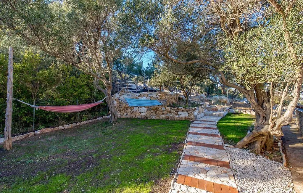 Holiday Home Ruby Sveti Jakov Croatia